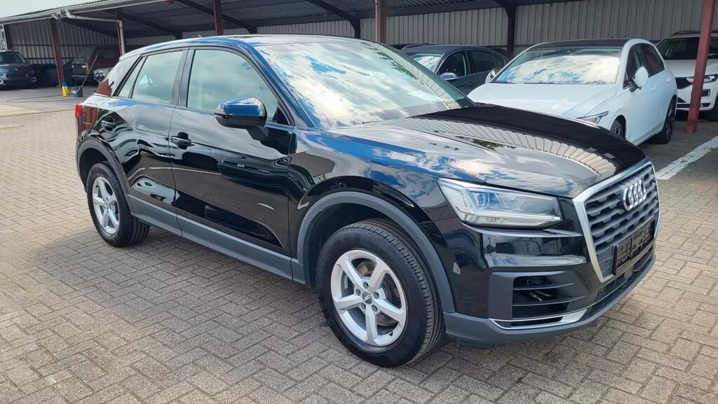 Audi Q2 40 TFSI quattro S tronic Business
