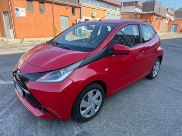 Toyota Aygo 1.0 VVT-i 69 CV 5 porte x-business