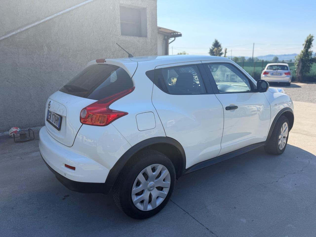 Nissan Juke 1.6 Acenta – Tenuta con cura e Pronta all'uso!