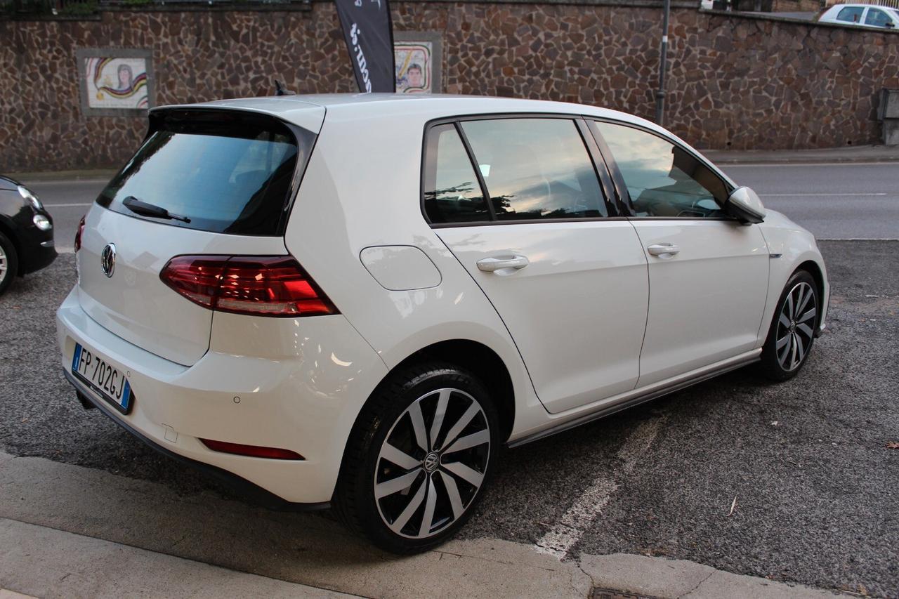 Volkswagen Golf GTE 150 CV