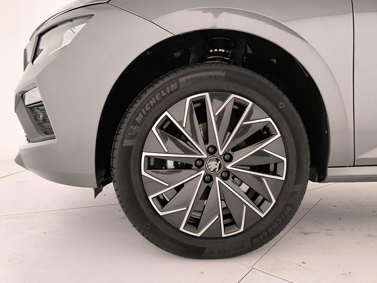 Skoda Kamiq 1.0 tsi black dots 95cv