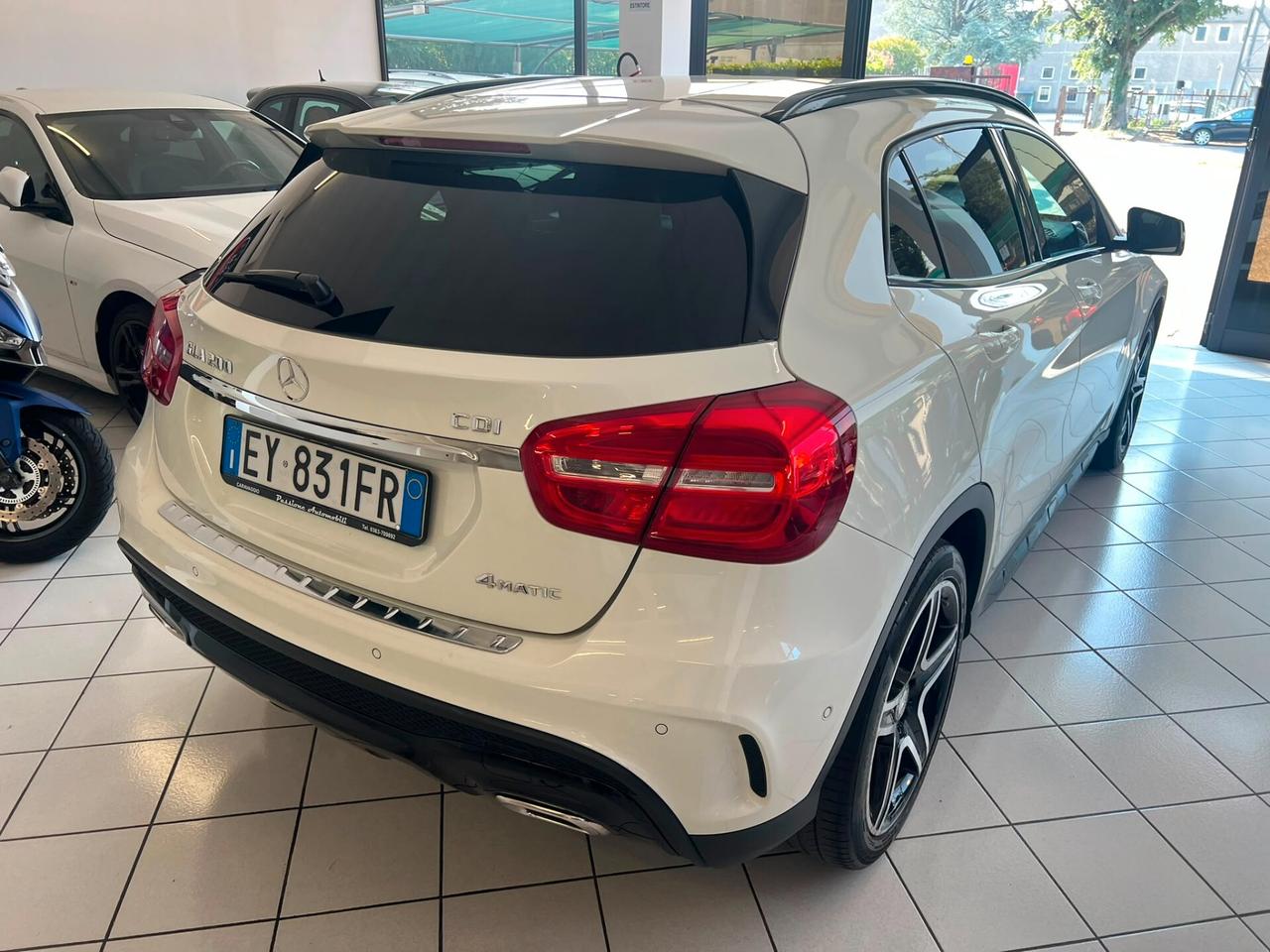 Mercedes-benz GLA 200 GLA-X156 d (cdi) Premium 4matic AUTO