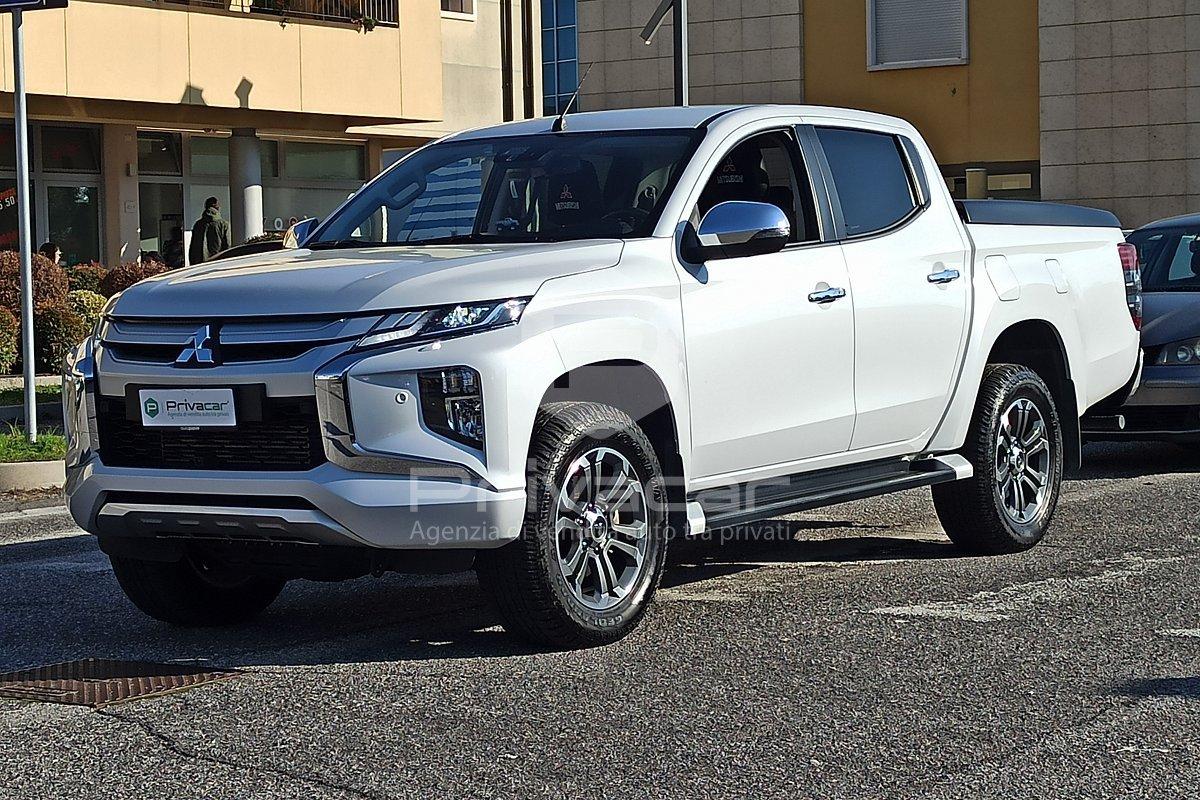 MITSUBISHI L200 2.3 D Double Cab 4x4 Super Select Diamond aut.