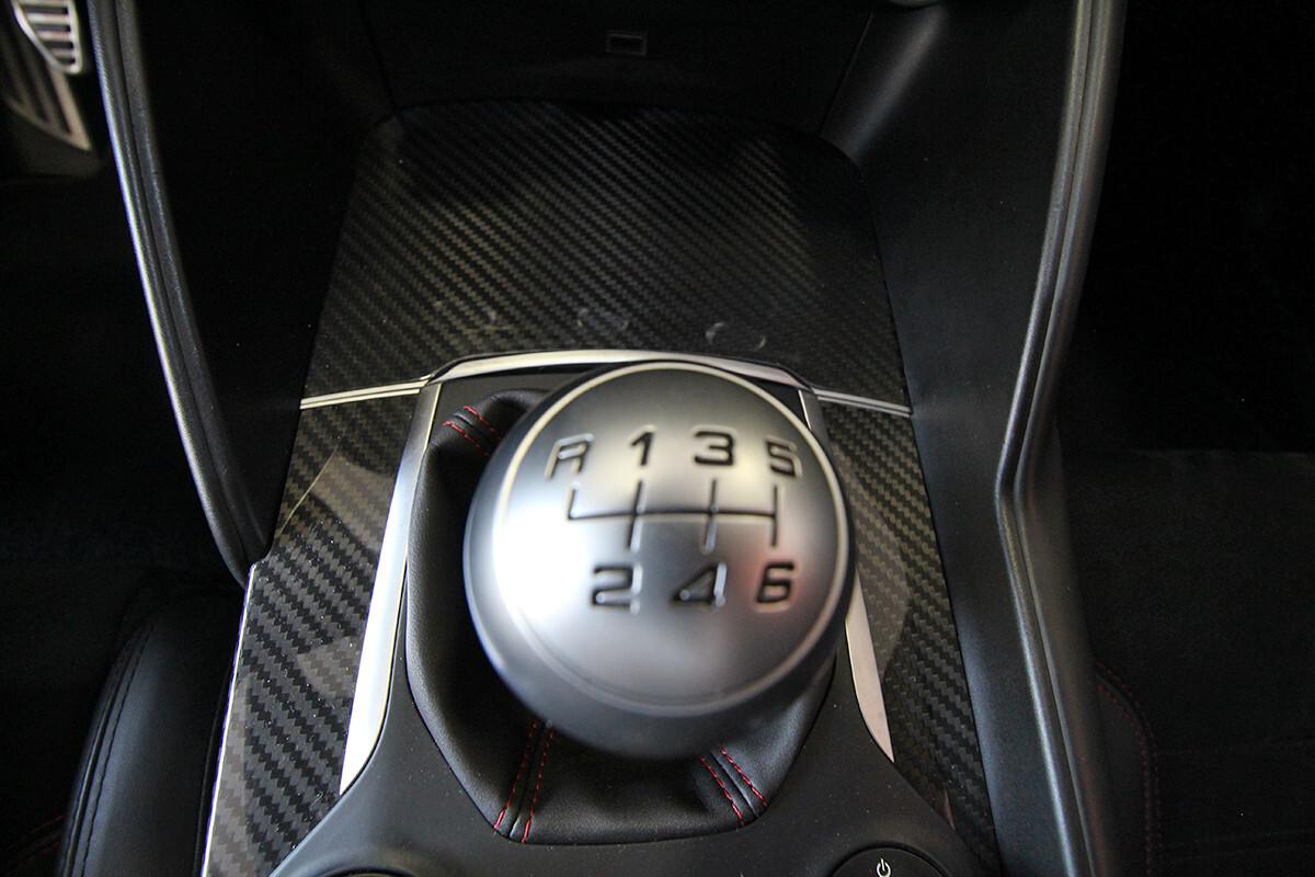 Alfa Romeo Giulia Quadrifoglio MANUALE 2.9 V6 Bi-Turbo