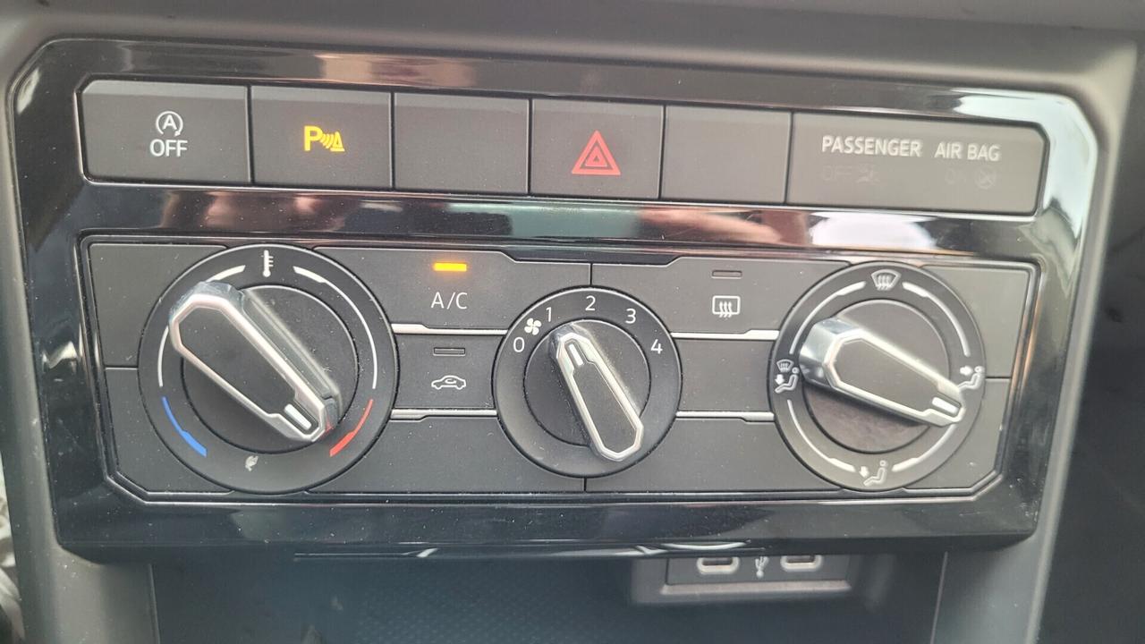 Volkswagen T-Cross 1.0 TSI Sport