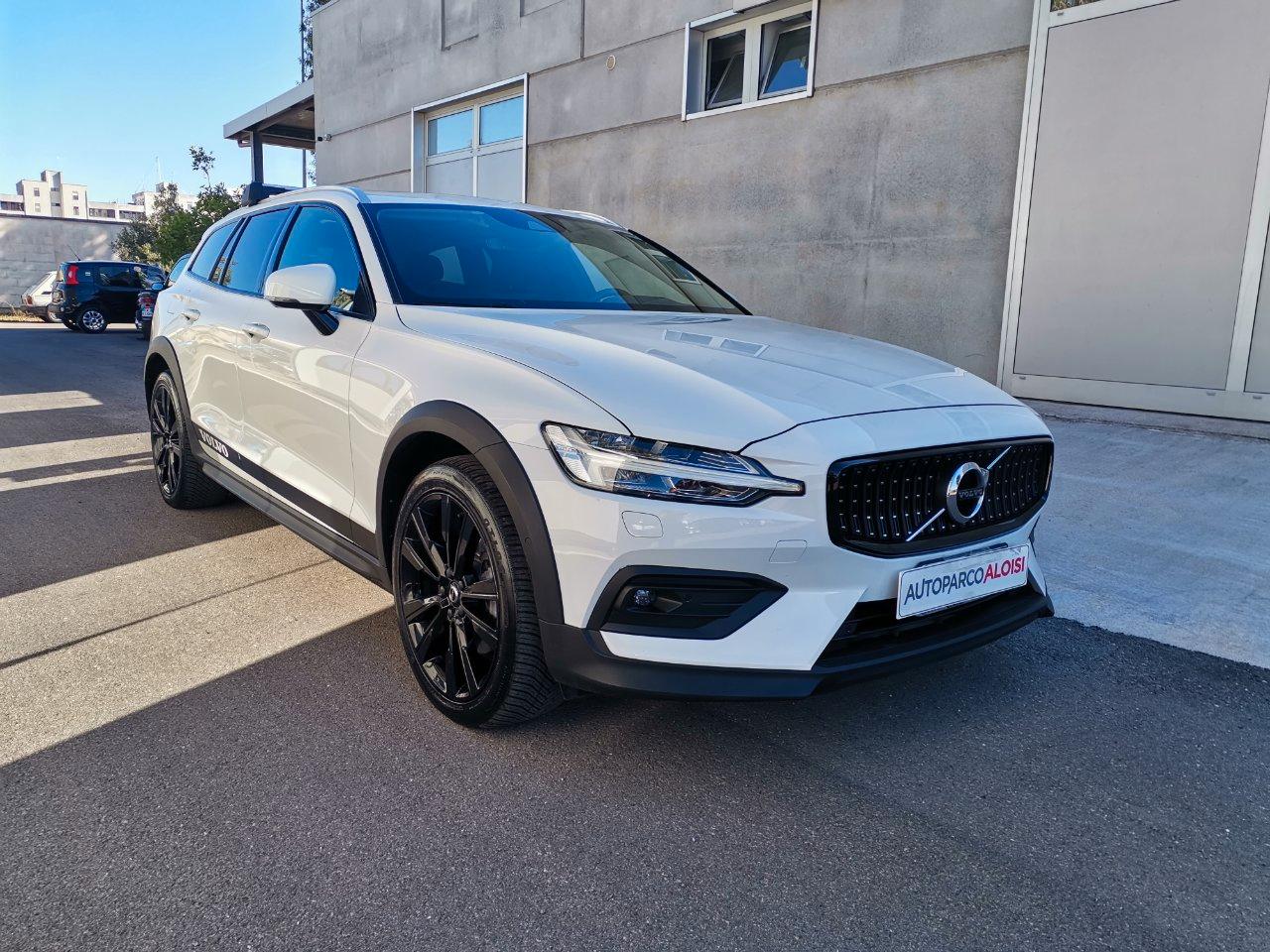 Volvo V60 Cross Country 2.0 d4 Business Plus awd geartronic my20