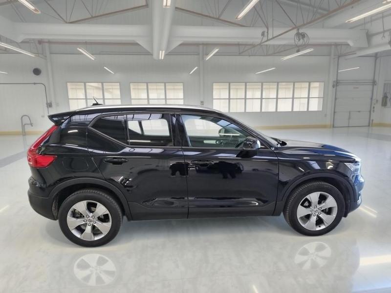 VOLVO XC40 D3 Momentum Pro