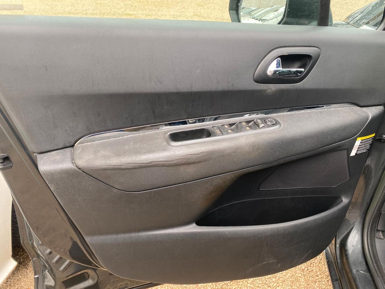 Peugeot 5008 2.0 HDi 163CV aut. Allure