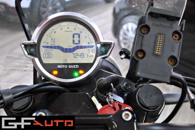 Moto Guzzi V 7 STONE 100. ANIVERSARIO * SOLO 7.000 KM *