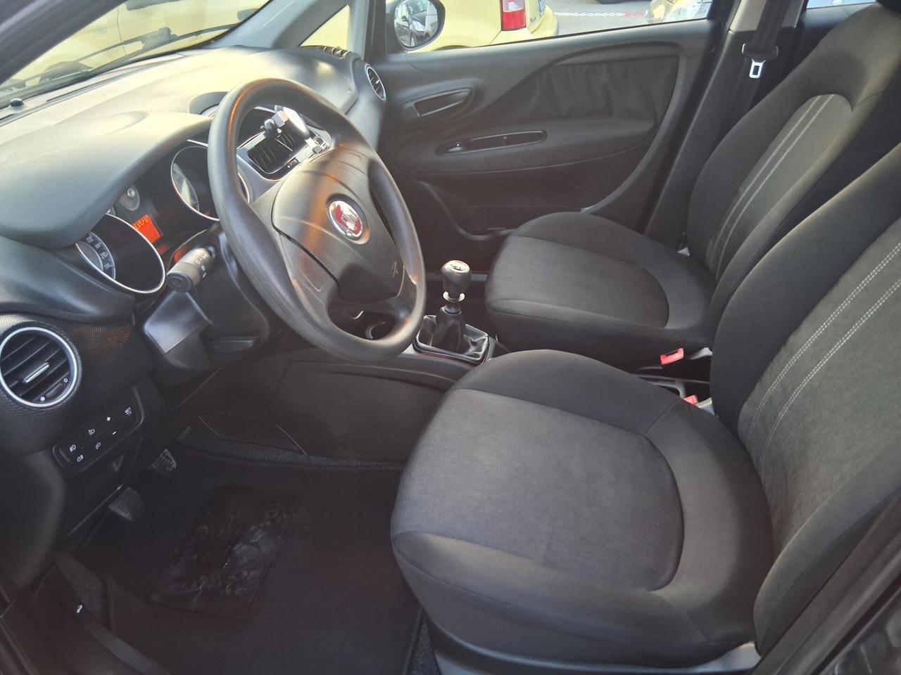 Fiat Punto 1.2 8V 5 porte Street