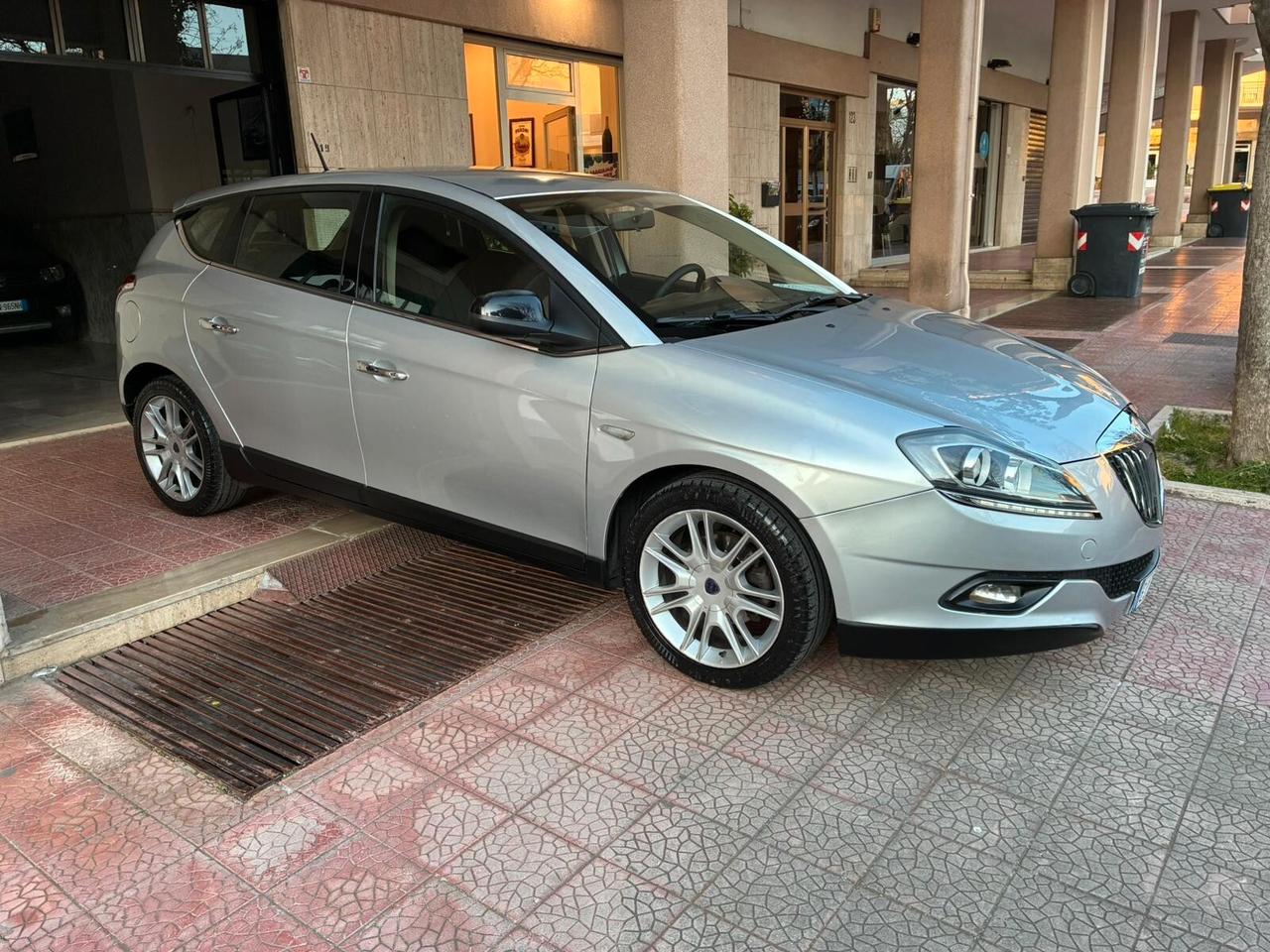 Lancia Delta 1.6 MJT 120cv perfetta-2011