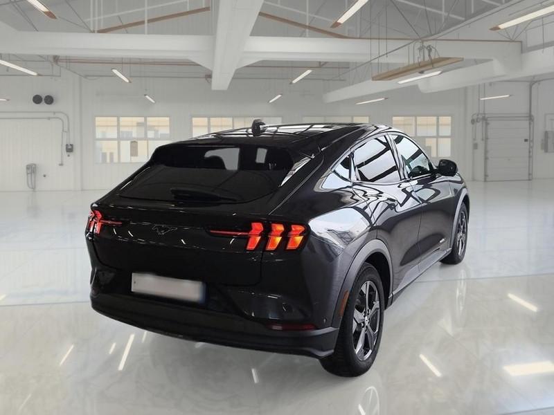FORD MUSTANG MACH-E 136 CV EXTENDED RANGE SUV