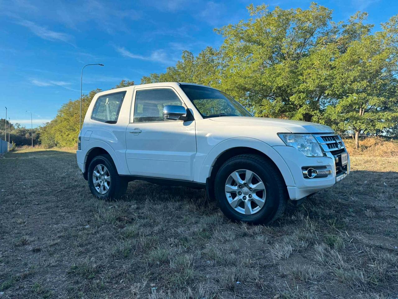 Mitsubishi Pajero 3.2 DI-D 16V aut. 3p. Instyle DPF