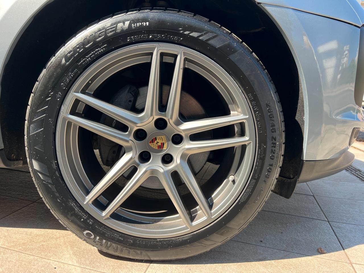 Porsche Macan 2.0 245cv Tetto PASM 111 Controlli Porsche Service Porsche