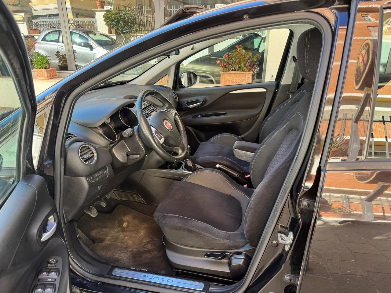 FIAT Punto 1.3 MJT S&S 85CV ECO Lounge
