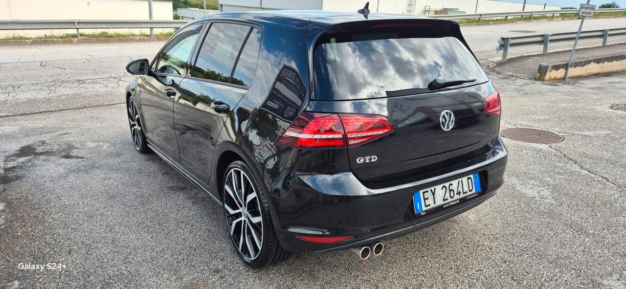 Volkswagen Golf GTD 2.0 TDI DSG 184CV