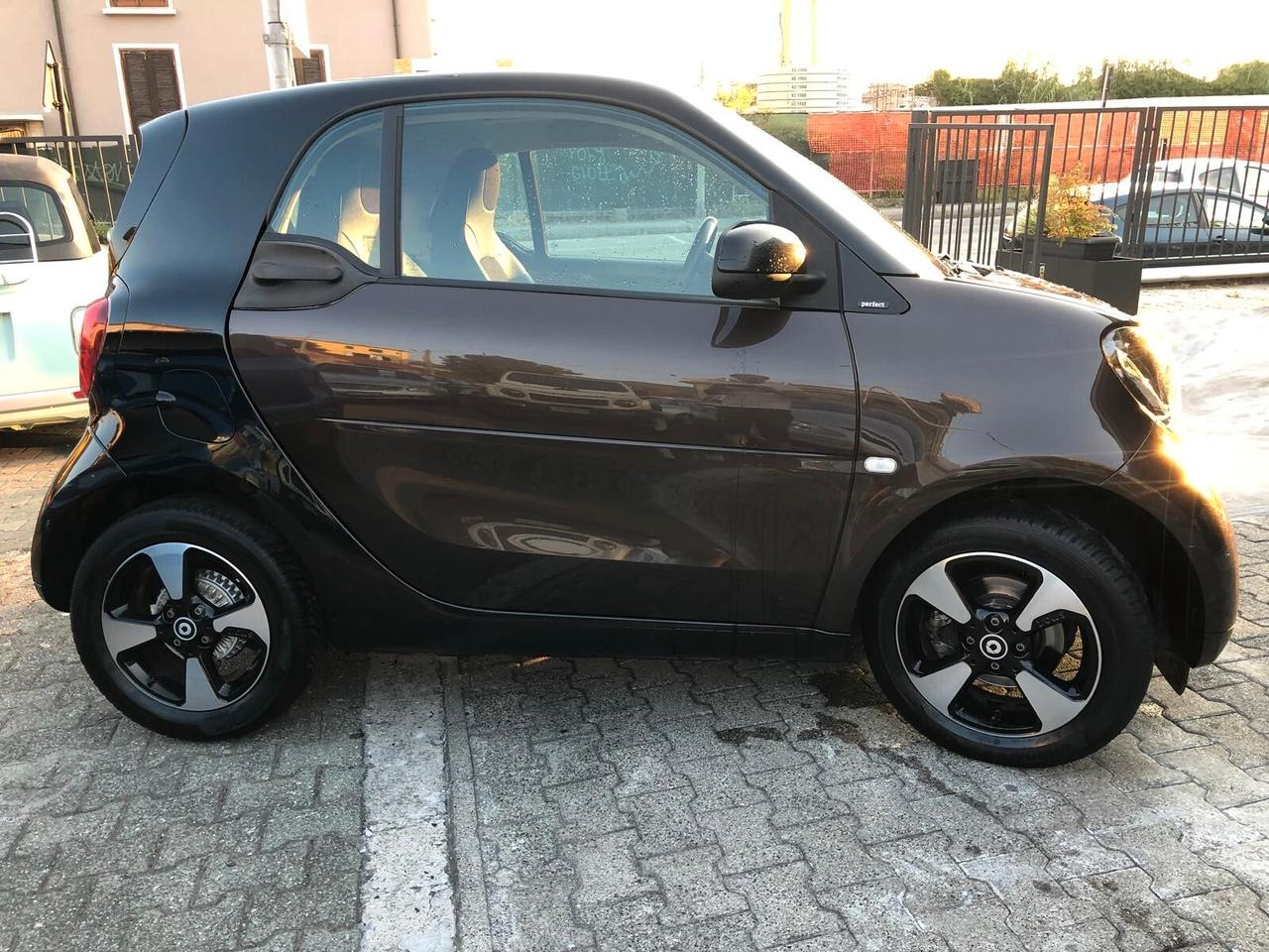 Smart ForTwo 70 1.0 twinamic Perfect GARANZIA EUROPEA DELLA CONFORMGEST COMPLETA 12 MESI ESTENDIBILE FINO A 60 MESI!!!
