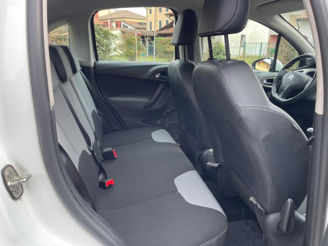 Citroen C3 1.1 Exclusive a no 2011 127.000 km
