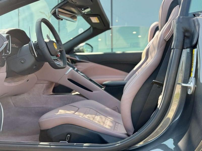 Ferrari Roma Spider 3.9 Spider DCT