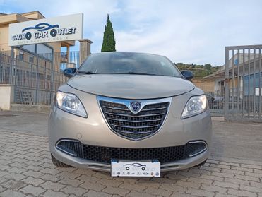 Lancia Ypsilon 1.2 69 CV Unyca