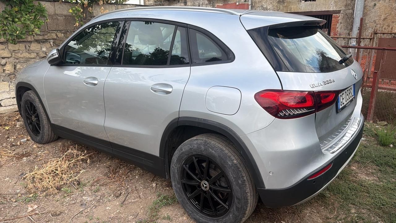Mercedes-benz GLA 200 d Automatic Executive