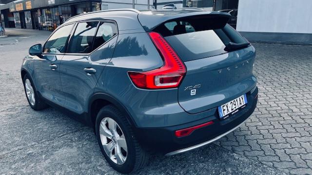 Volvo XC40 T4 AWD Geartronic Momentum