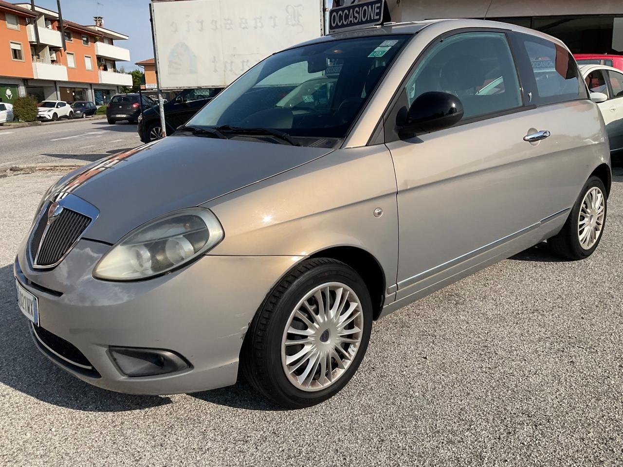 Lancia Ypsilon 1.2 69 CV Elle