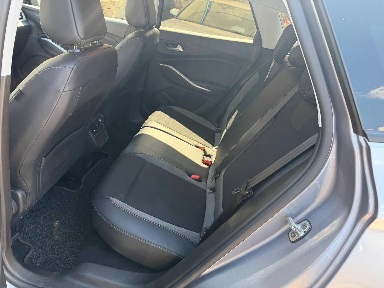 Opel Grandland 2022 1.5 130 AT8 Business Elegance