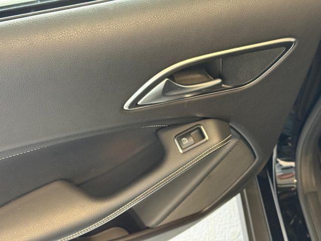 MERCEDES-BENZ GLA 200 d Automatic 4Matic Sport