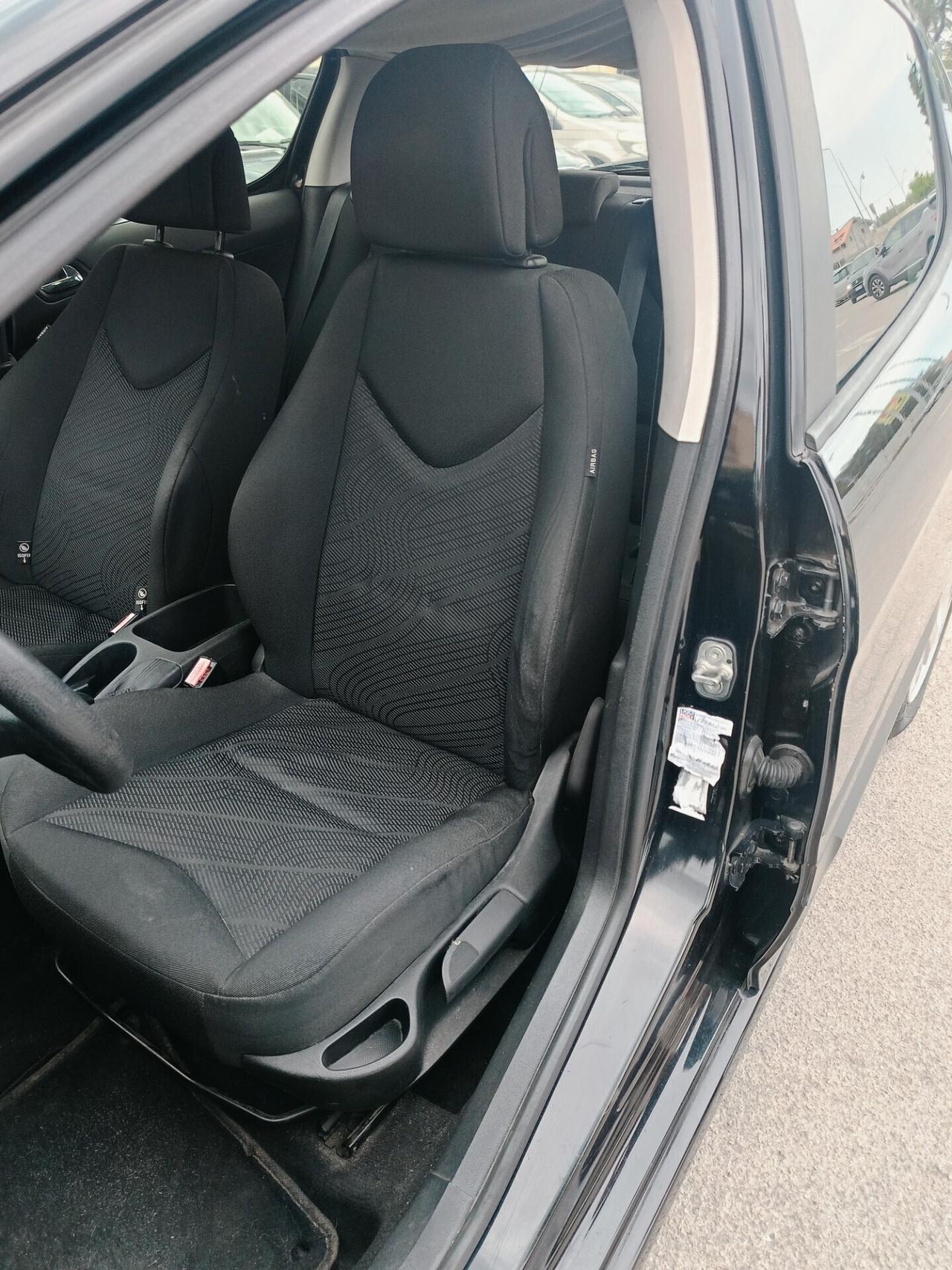 Peugeot 308 1.6 HDi 90CV 5p. Tecno