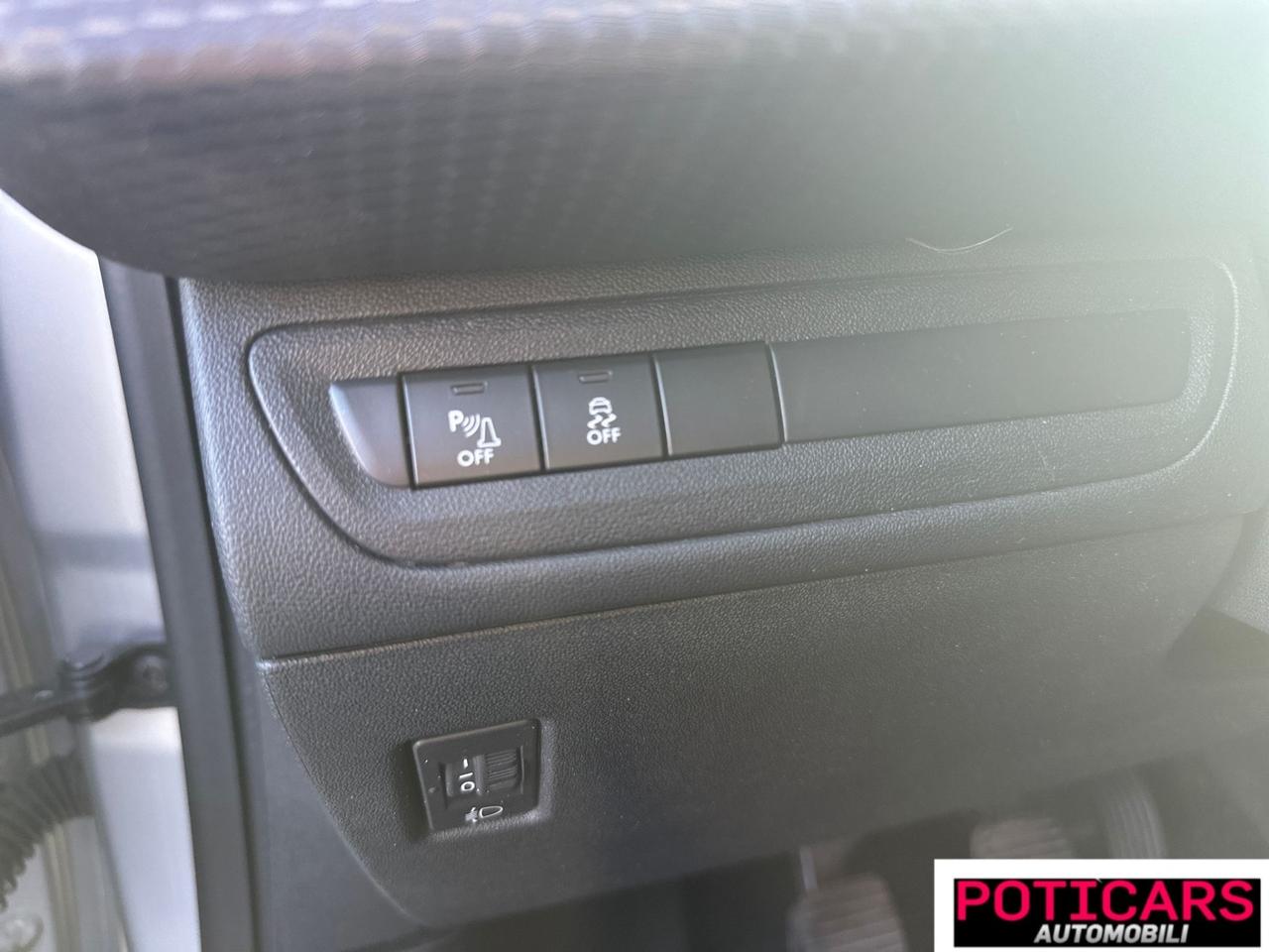 Peugeot 208 BlueHDi 100 5 porte Allure