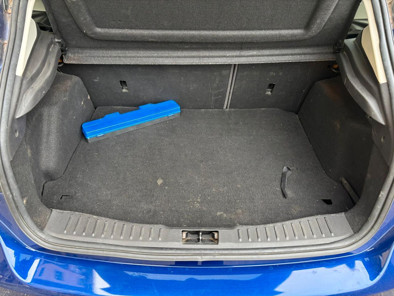 Ford Focus 1.6 120 CV GPL Titanium