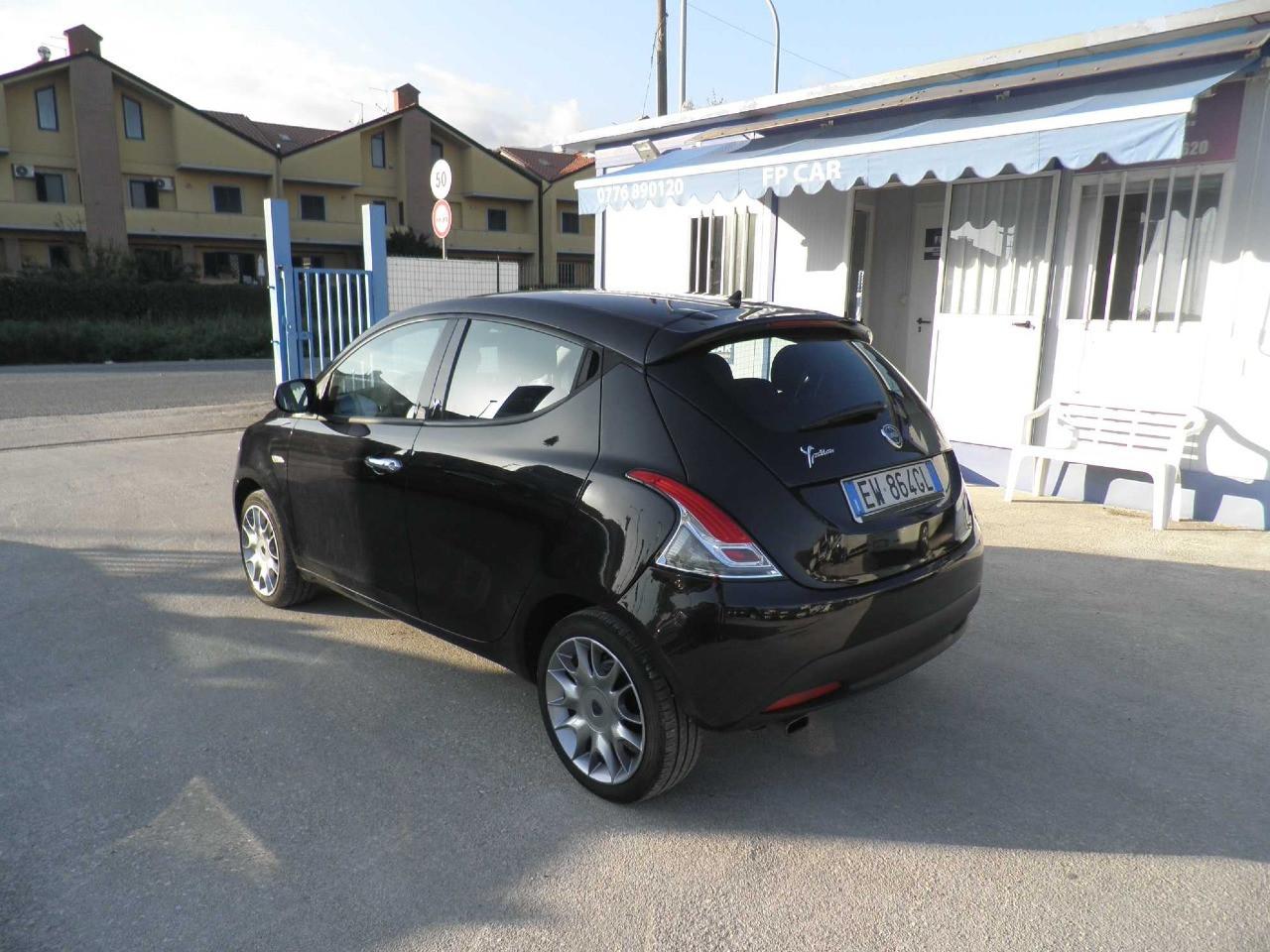 Lancia Ypsilon 5 Porte Ypsilon 1.2 8v Gold s&s 69cv E6