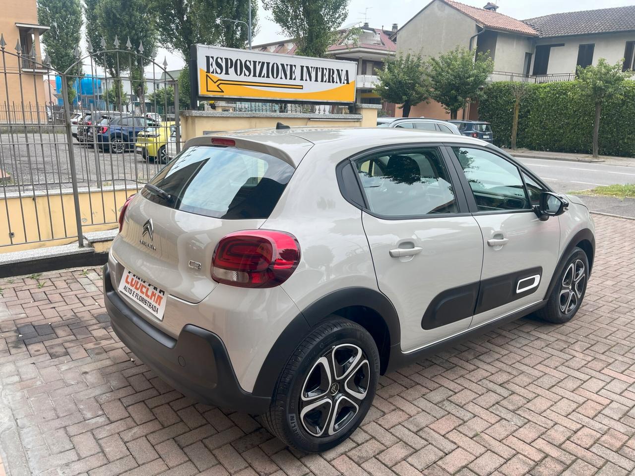 Citroen C3 PureTech 83 S&S Plus - Neopatentati - Navigatore Satellitare - Fari Led - Climatizzatore Automatico