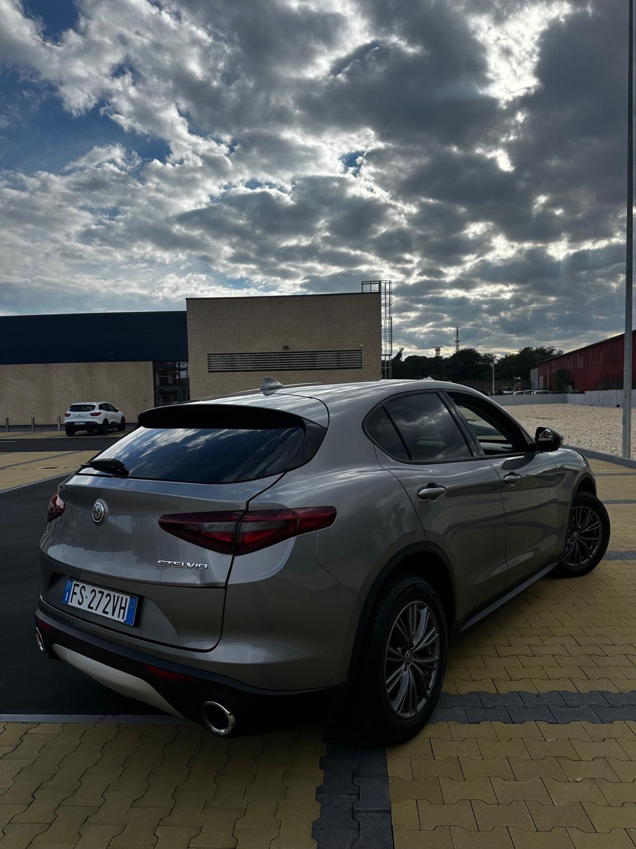 Alfa Romeo Stelvio 2.2 Turbodiesel 210 CV AT8 Q4 Business