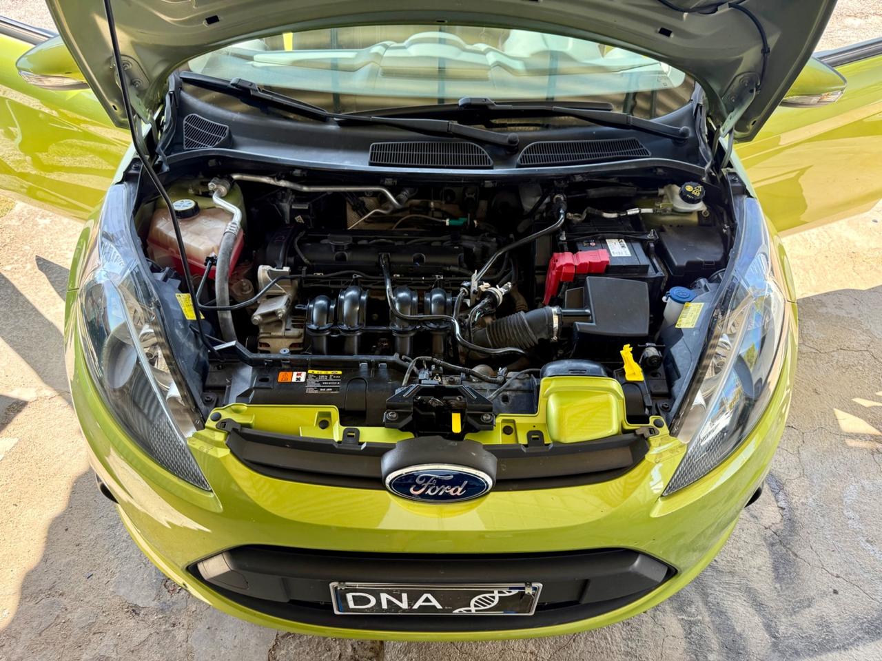 Ford Fiesta 1.2 benzina neopatentati UNIPRO