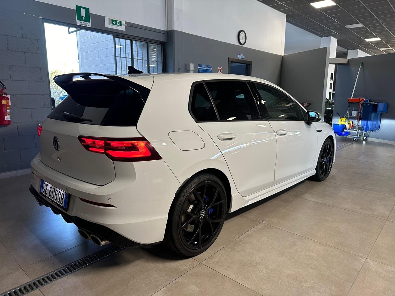 Volkswagen Golf 2.0 TSI R DSG 4Motion