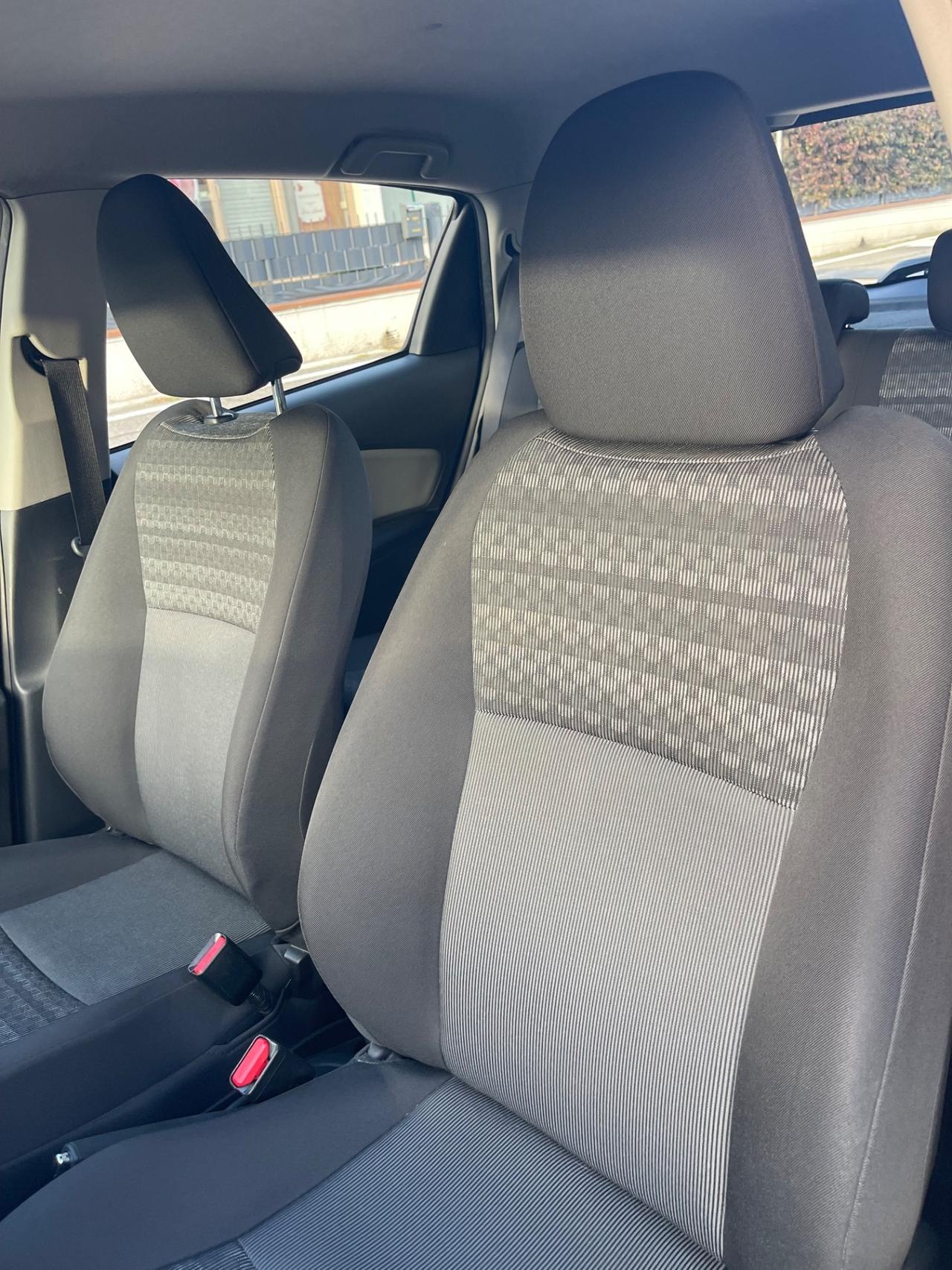 Toyota Yaris 1.0 5 porte Lounge