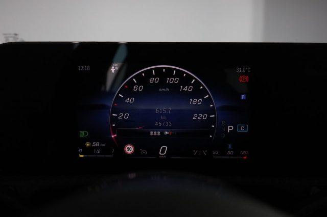 MERCEDES-BENZ A 180 A 180 d Automatic Advanced
