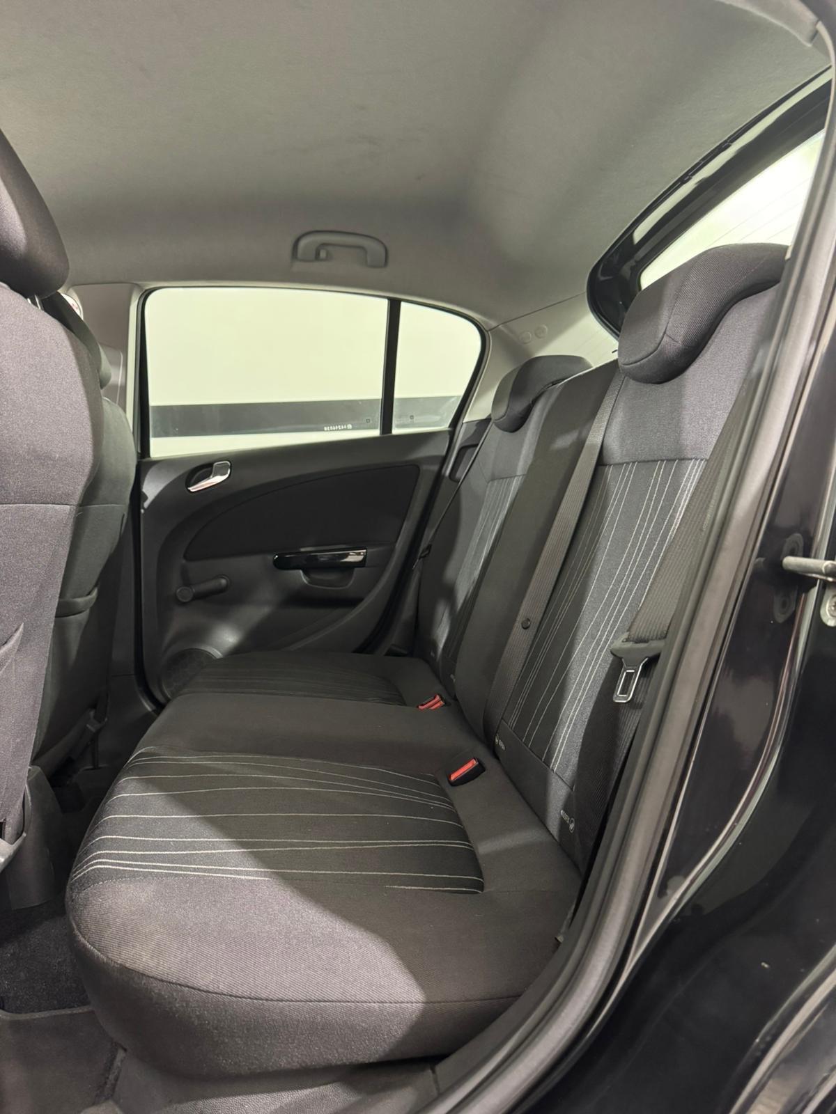 Opel Corsa 1.2 5 porte Club* NEOPATENTATI *