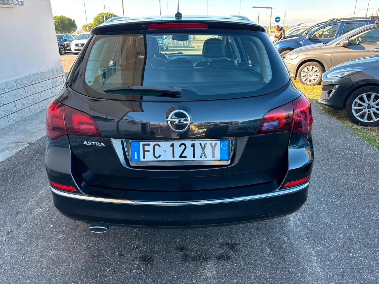 Opel Astra 1.4 Turbo 140CV Sports Tourer GPL Tech Cosmo