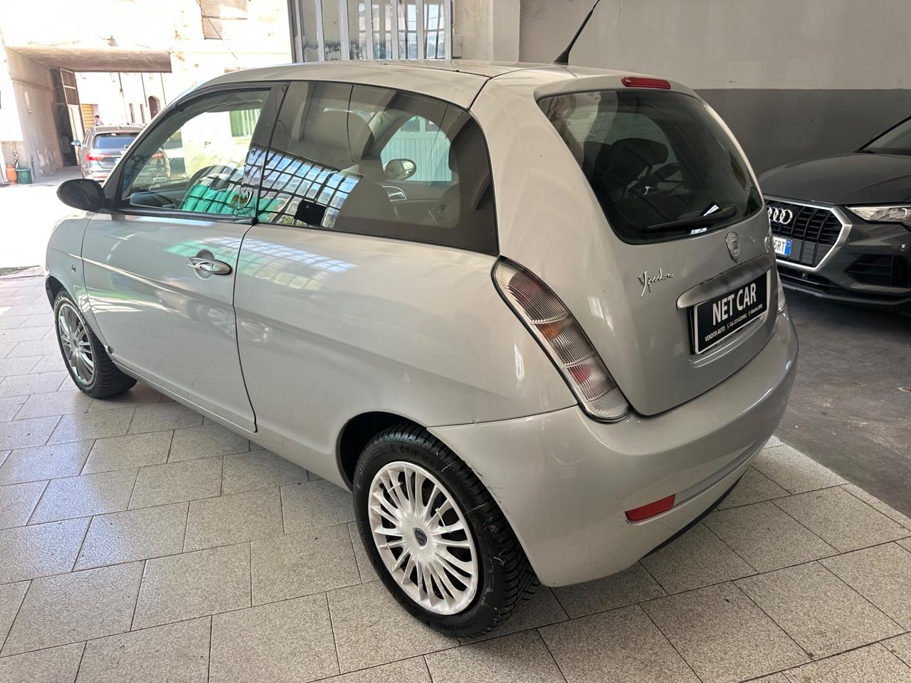 Lancia Ypsilon 1.2 Versus