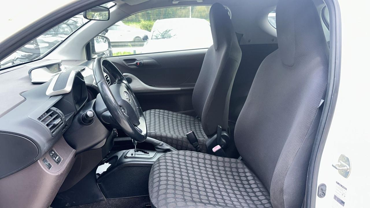 Toyota iQ 1.0 Sol