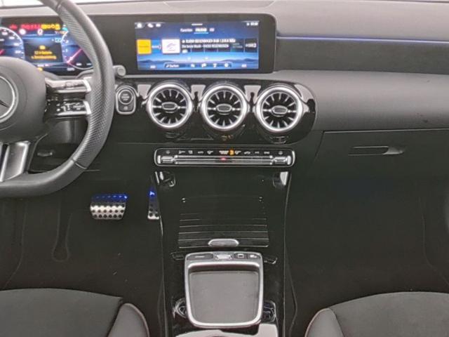 MERCEDES-BENZ A 180 Automatic AMG Line Advanced Plus