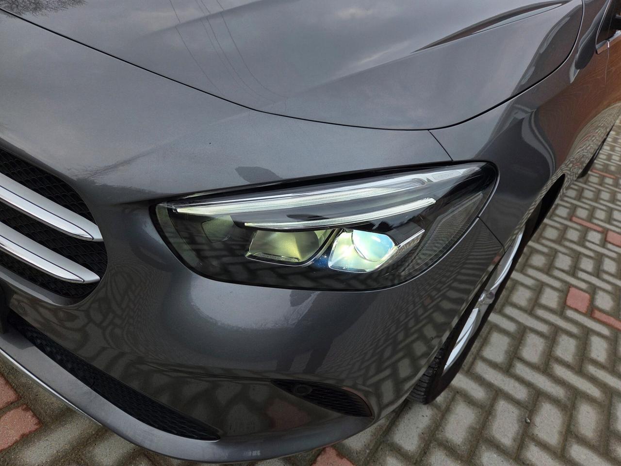 Mercedes-benz B 180 Automatic Premium 136cv