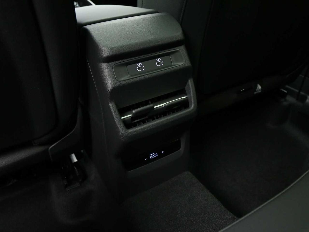 Audi Q3 20.tfsi s line edition #50385