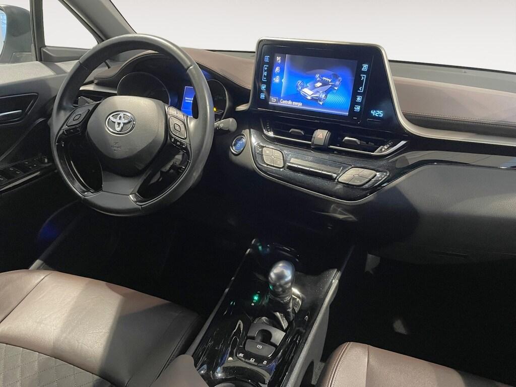 Toyota C-HR 5 Porte 1.8 Hybrid 122CV e-cvt Lounge (FHEV) - GANCIO TRAINO