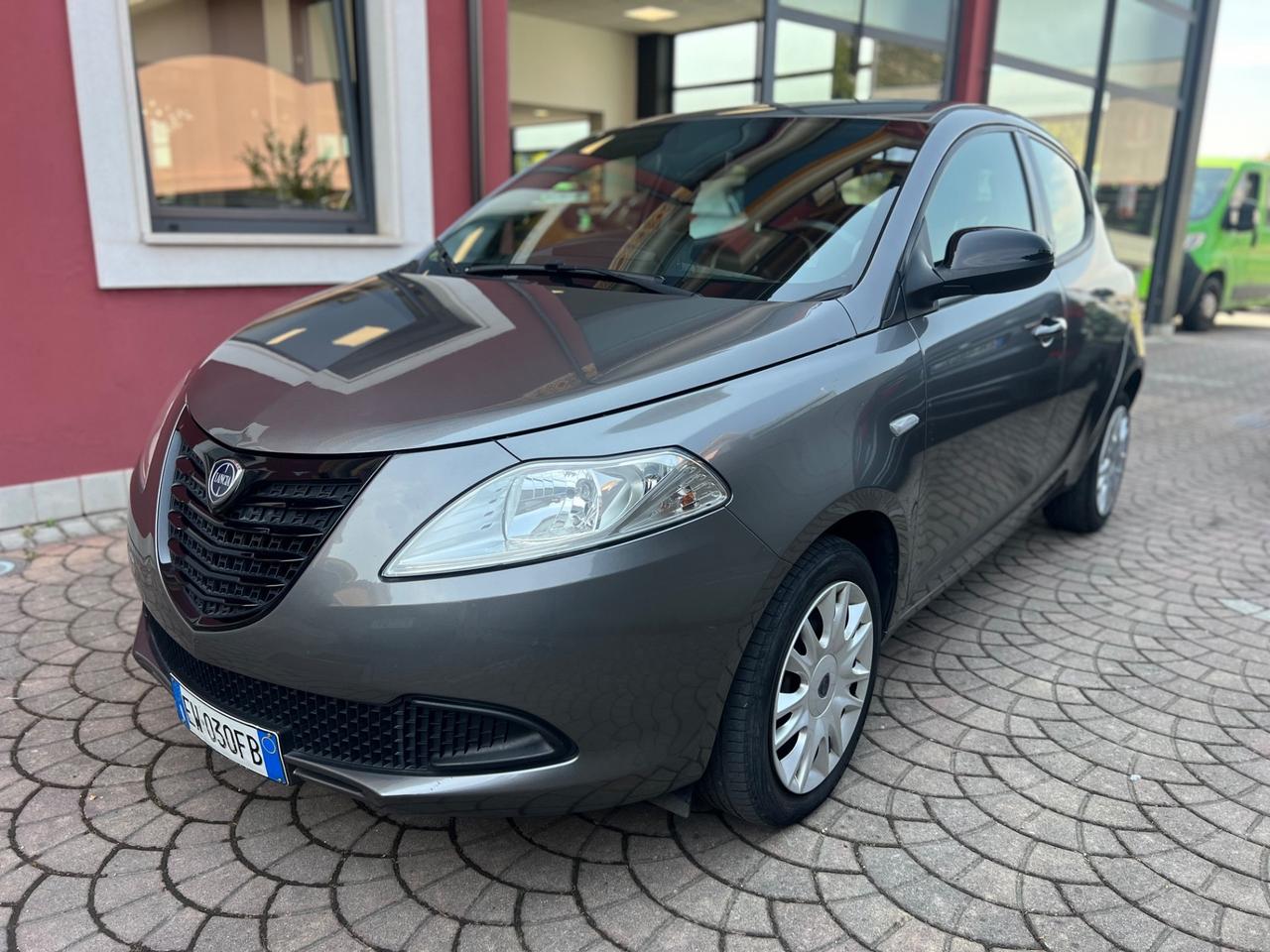 Lancia Ypsilon 1.2 GPL - Garanzia 12 Mesi