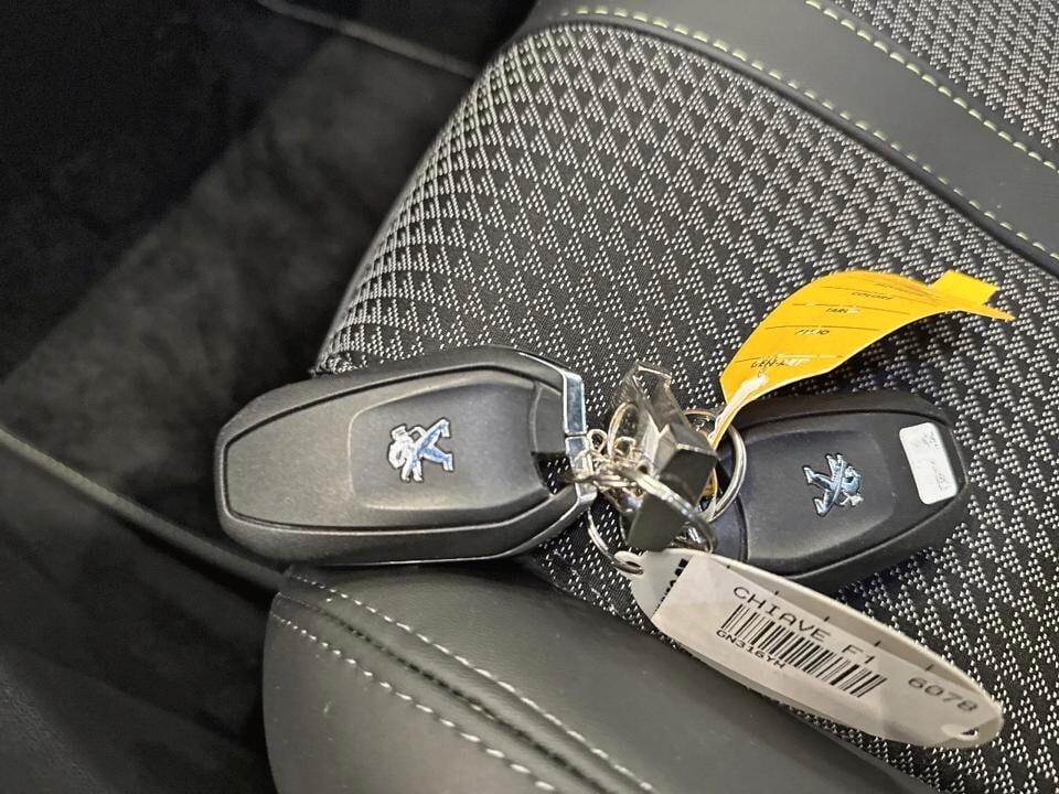 Peugeot 208 PureTech 100 Stop&Start EAT8 5 porte GT