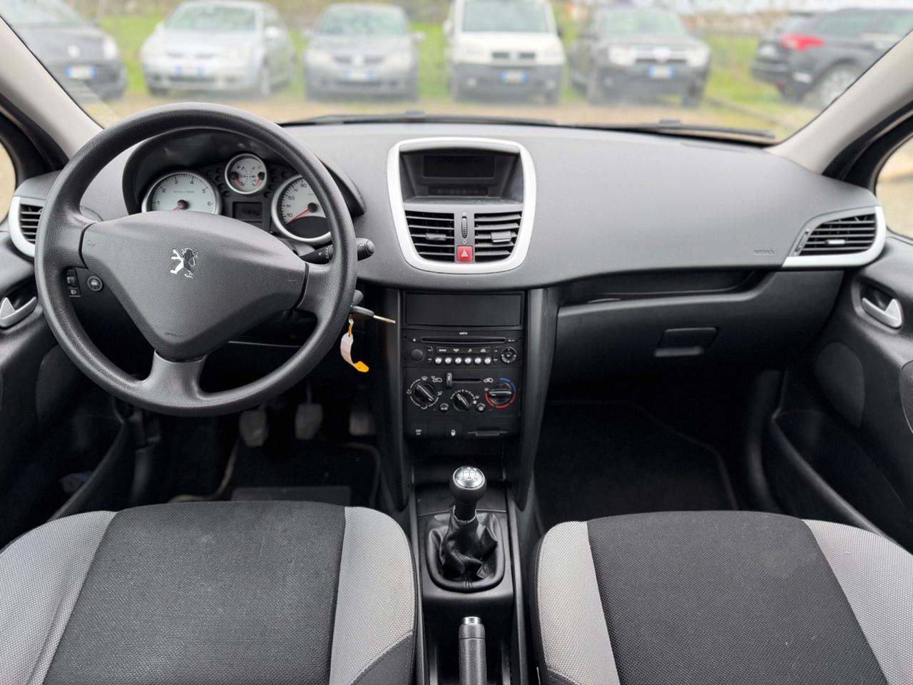 Peugeot 207 1.4 GPL (74.000KM)